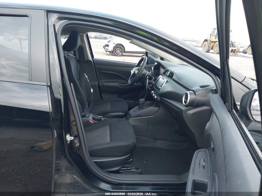 2024 Nissan Versa 1.6 S