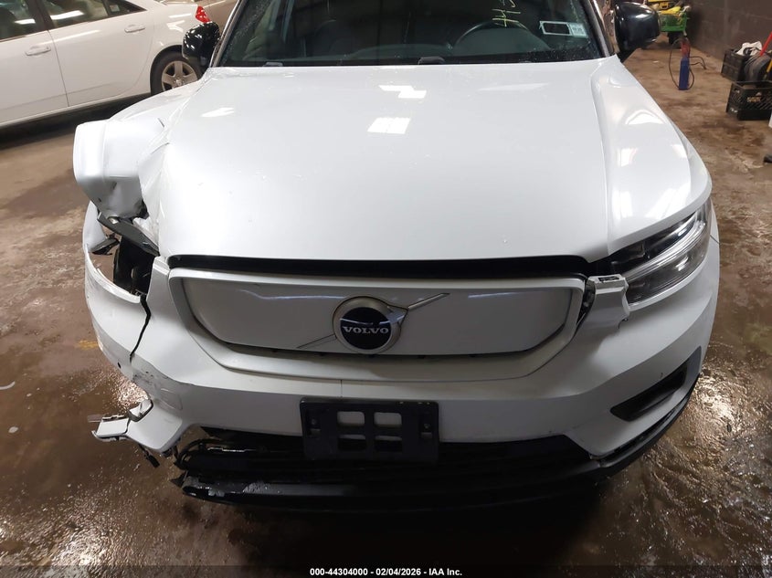 2021 Volvo Xc40 Recharge Pure Electric P8 VIN: YV4ED3UR0M2553467 Lot: 44304000