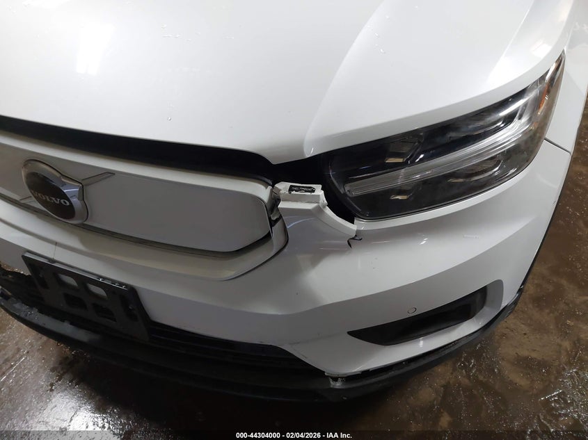 2021 Volvo Xc40 Recharge Pure Electric P8 VIN: YV4ED3UR0M2553467 Lot: 44304000