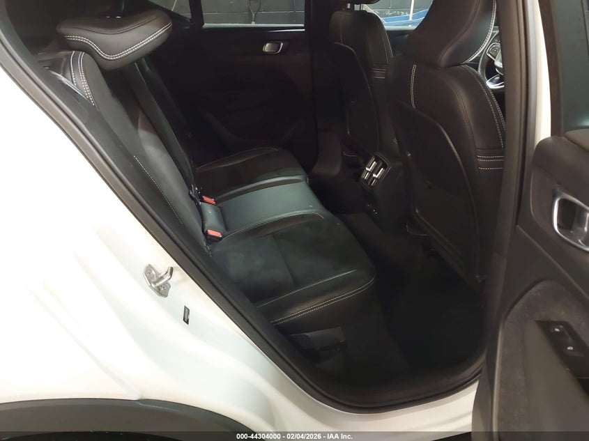 2021 Volvo Xc40 Recharge Pure Electric P8 VIN: YV4ED3UR0M2553467 Lot: 44304000