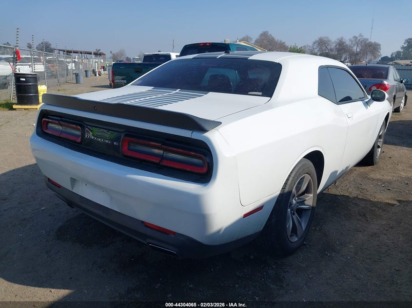 2016 Dodge Challenger Sxt