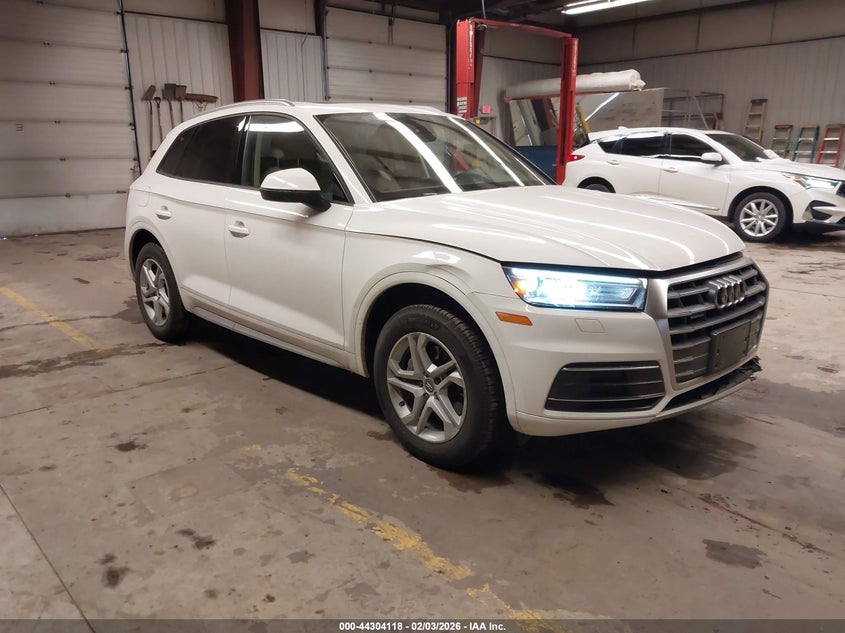 2018 Audi Q5 2.0T Premium/2.0T Tech Premium