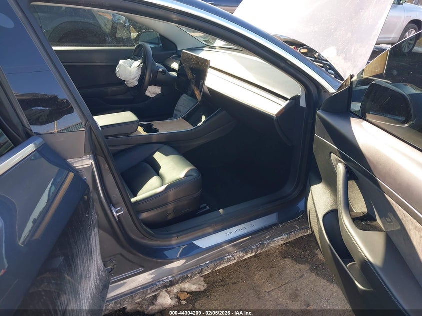 2020 Tesla Model 3 Standard Range Plus Rear-Wheel Drive/Standard Range Rear-Wheel Drive