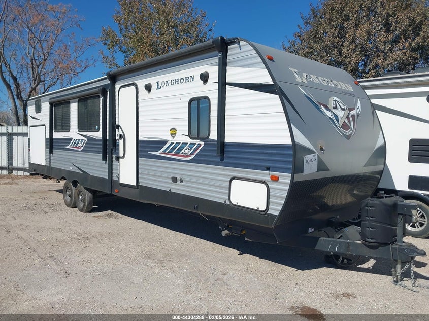 4YDT33324LS379173 CROSSROADS LONGHORN LH333DB Photo 1