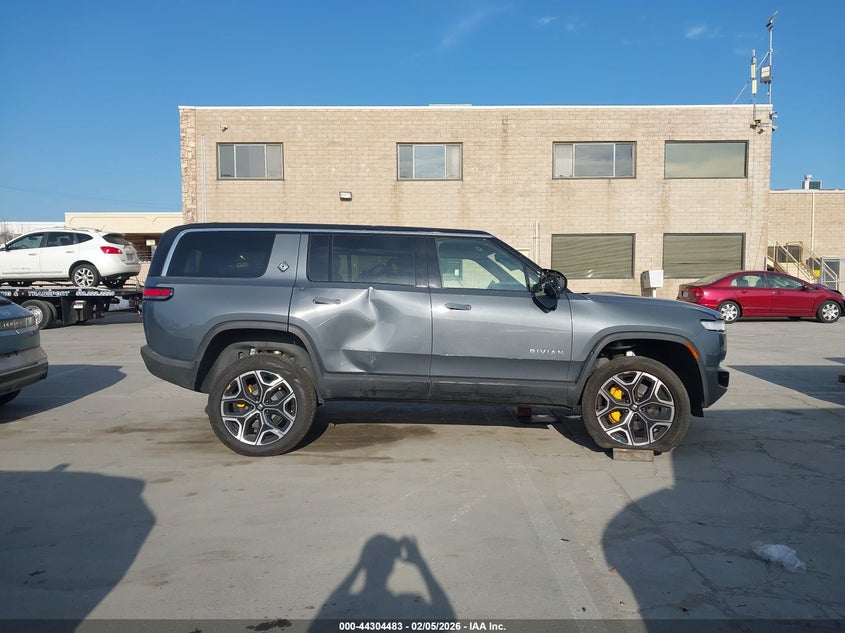 2024 Rivian R1S Adventure Quad Motor Large Pack VIN: 7PDSGABA1RN039642 Lot: 44304483