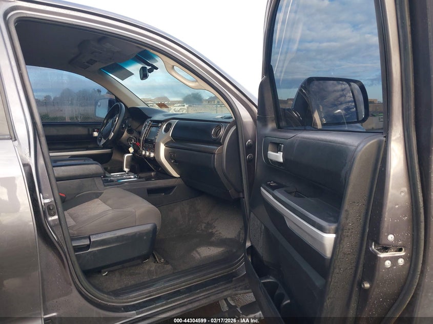 2017 Toyota Tundra Sr5 5.7L V8