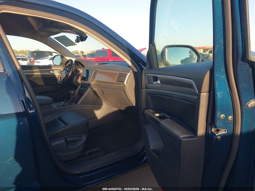 2019 Volkswagen Atlas 2.0T Se W/Technology