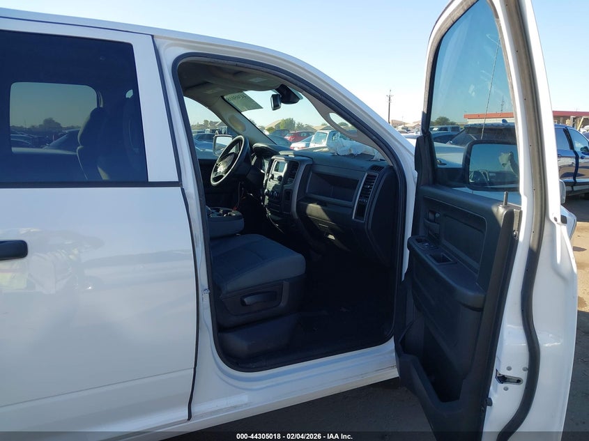 2019 Ram 1500 Classic Tradesman 4X2 6'4 Box