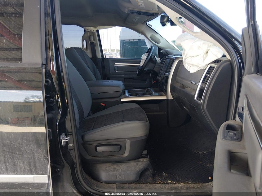 2017 Ram 1500 Big Horn 4X4 6'4 Box