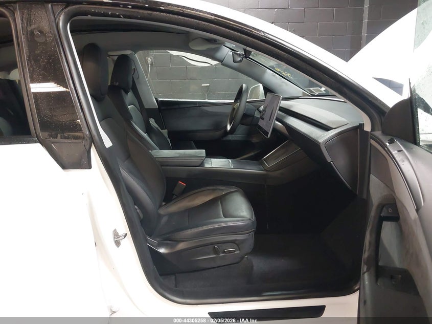 2026 Tesla Model Y Premium Rear-Wheel Drive/Standard Rear-Wheel Drive