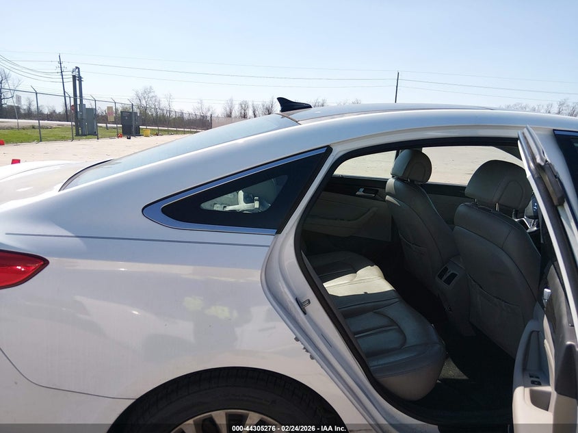 2015 HYUNDAI SONATA auction photo 8