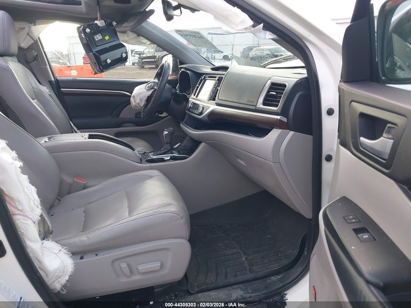 2015 Toyota Highlander Limited Platinum V6