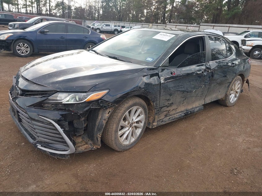 2022 Toyota Camry Le