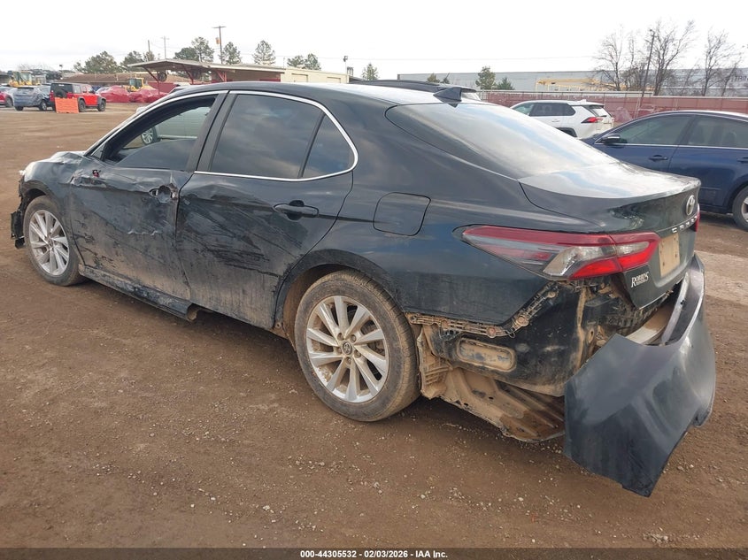 2022 Toyota Camry Le