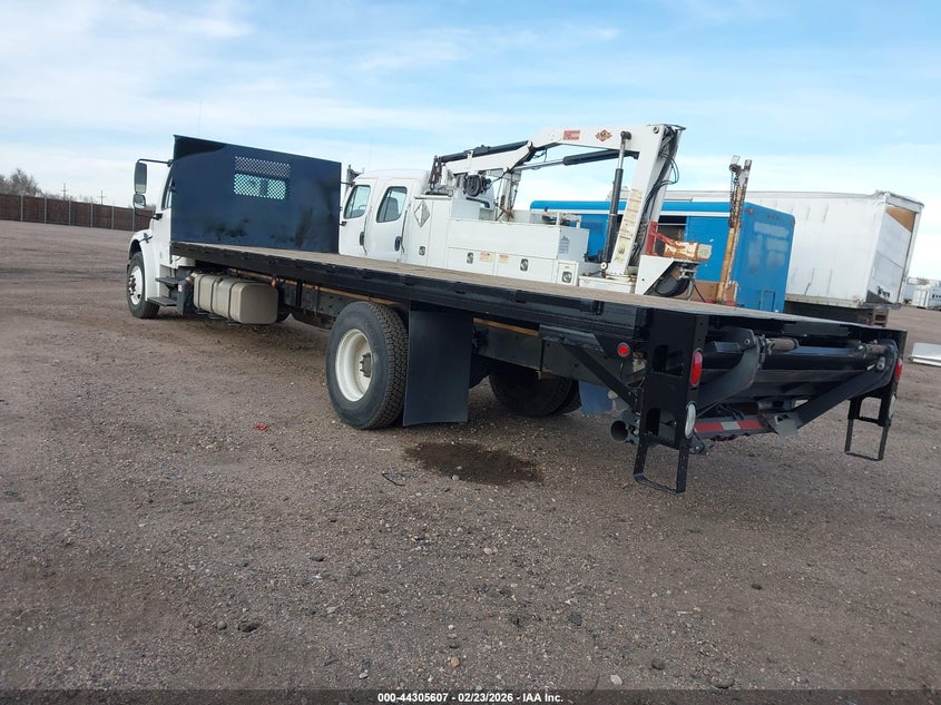 2017 Freightliner M2 106