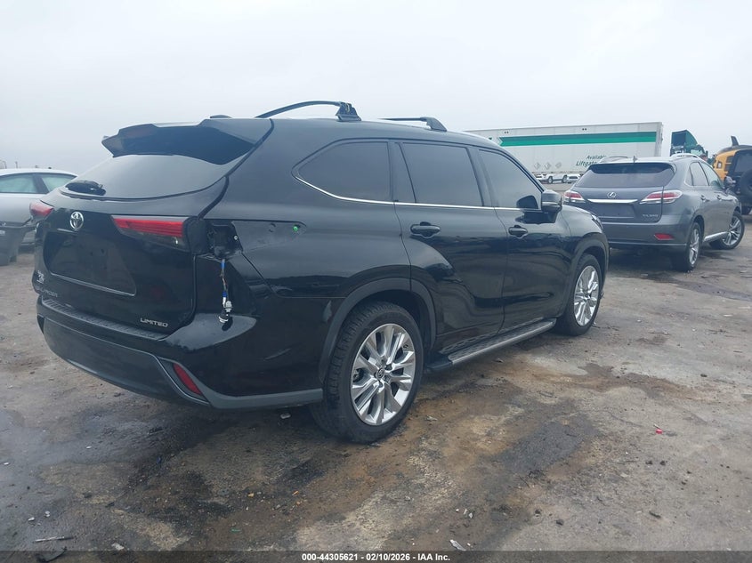 2022 Toyota Highlander Limited