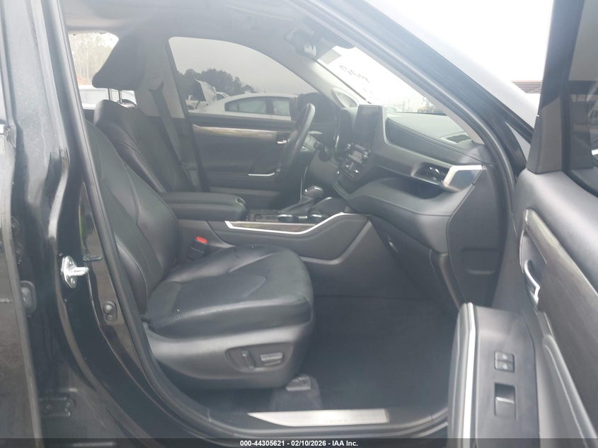 2022 Toyota Highlander Limited