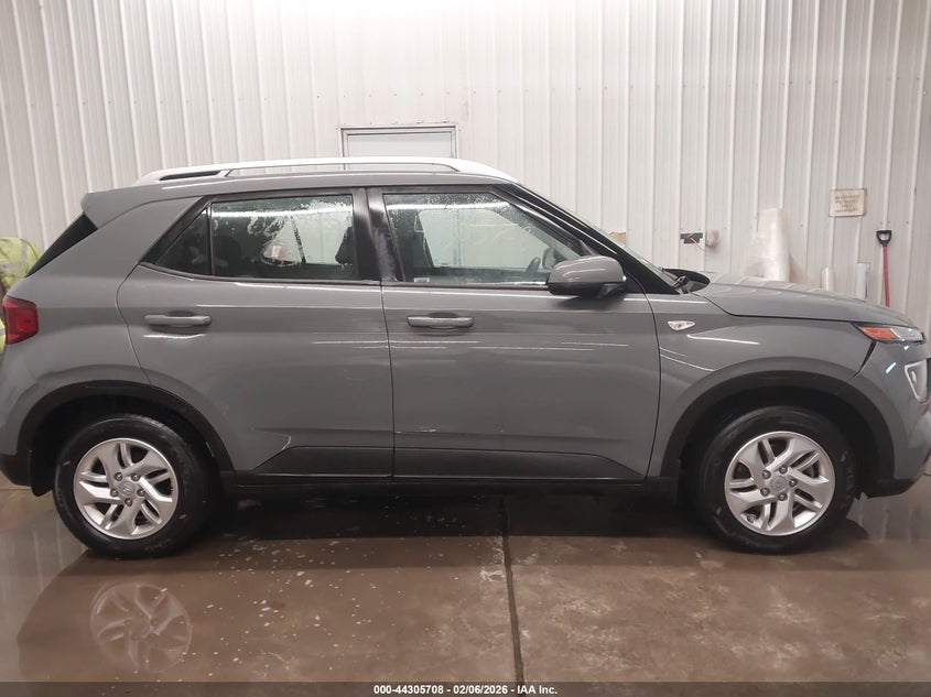 2020 Hyundai Venue Sel VIN: KMHRC8A37LU025945 Lot: 44305708