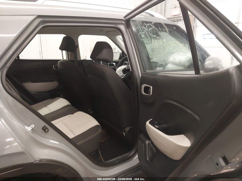 2020 Hyundai Venue Sel VIN: KMHRC8A37LU025945 Lot: 44305708