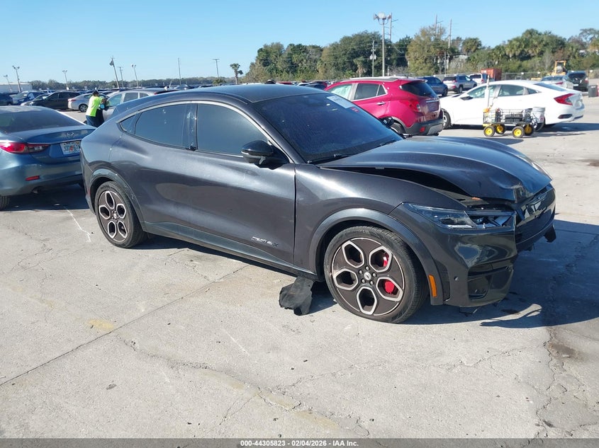 2022 Ford Mustang Mach-E Gt