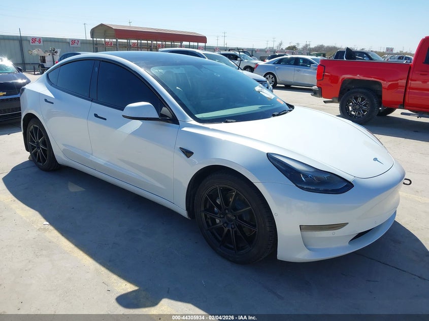 2022 Tesla Model 3 Long Range Dual Motor All-Wheel Drive