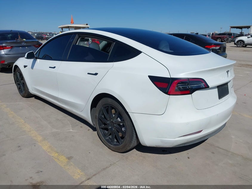 2022 Tesla Model 3 Long Range Dual Motor All-Wheel Drive