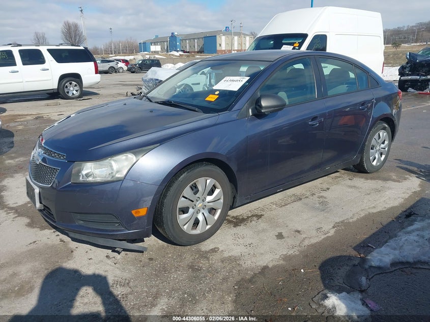 2013 Chevrolet Cruze Ls Auto