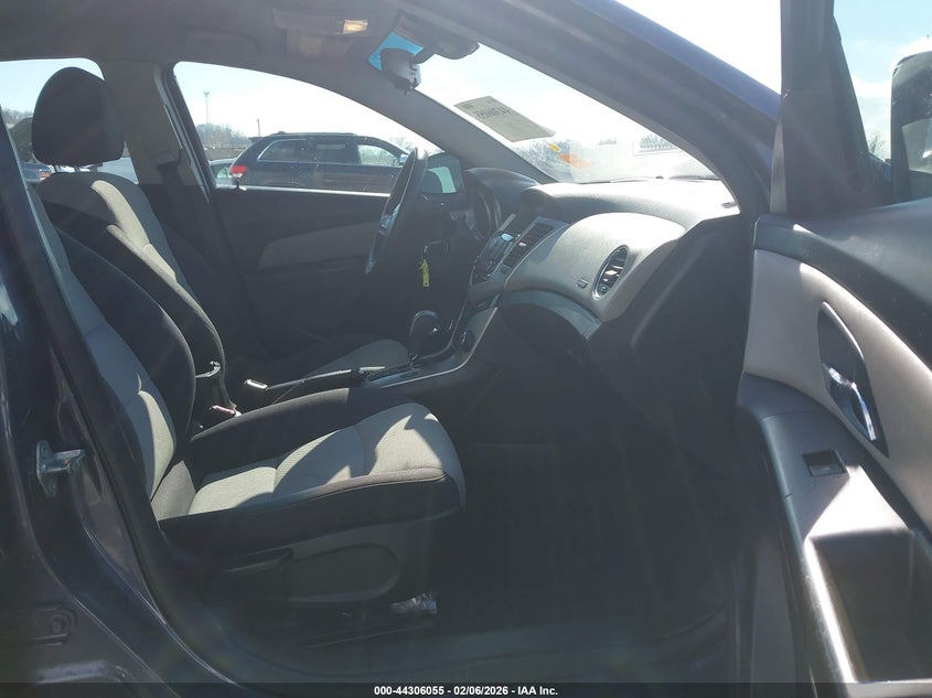 2013 Chevrolet Cruze Ls Auto