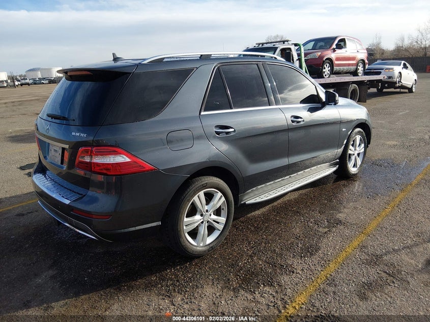 2012 Mercedes-benz M-klasse 3.0 Ml 350 Bluetec 4Matic grey Lot 111044306101 Vin 4JGDA2EB8CA060672