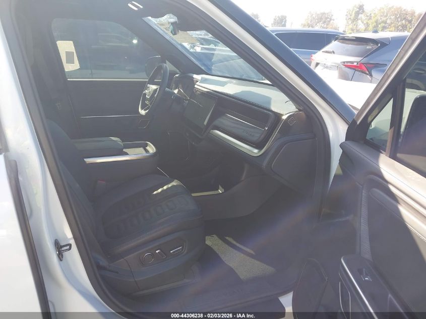 2023 Rivian R1S Adventure