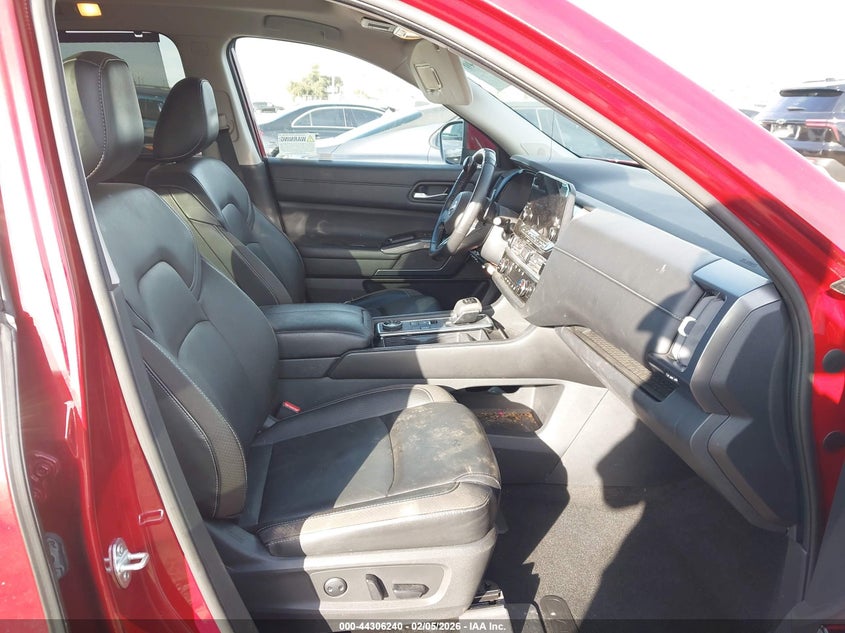 2023 Nissan Pathfinder Sl 4Wd