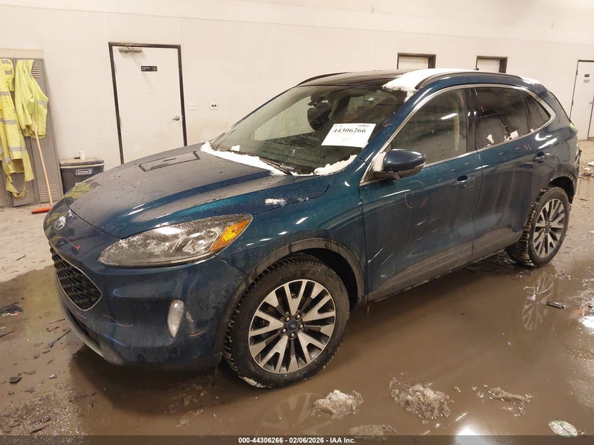 2020 Ford Escape Titanium Hybrid