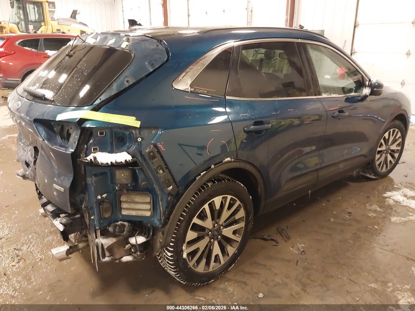 2020 Ford Escape Titanium Hybrid