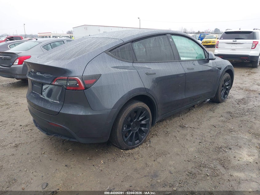 2022 Tesla Model Y Long Range Dual Motor All-Wheel Drive