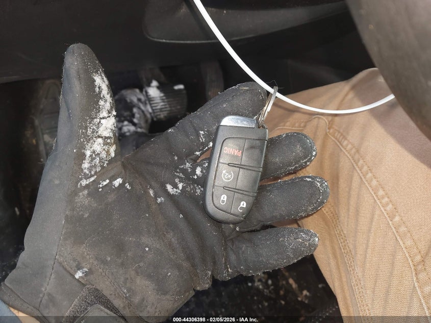 2022 Jeep Renegade Limited 4X4 VIN: ZACNJDD17NPN72534 Lot: 44306398