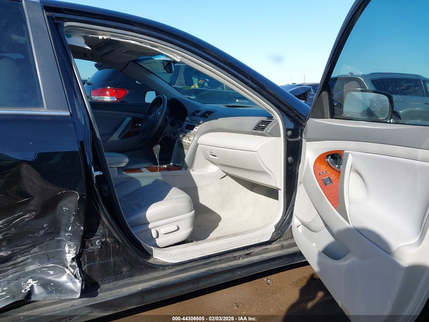 2010 Toyota Camry Xle V6