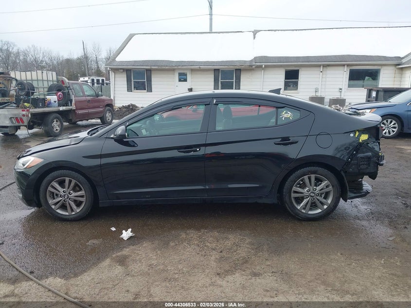 VIN 5NPD84LF5JH343098 2018 HYUNDAI ELANTRA SEL