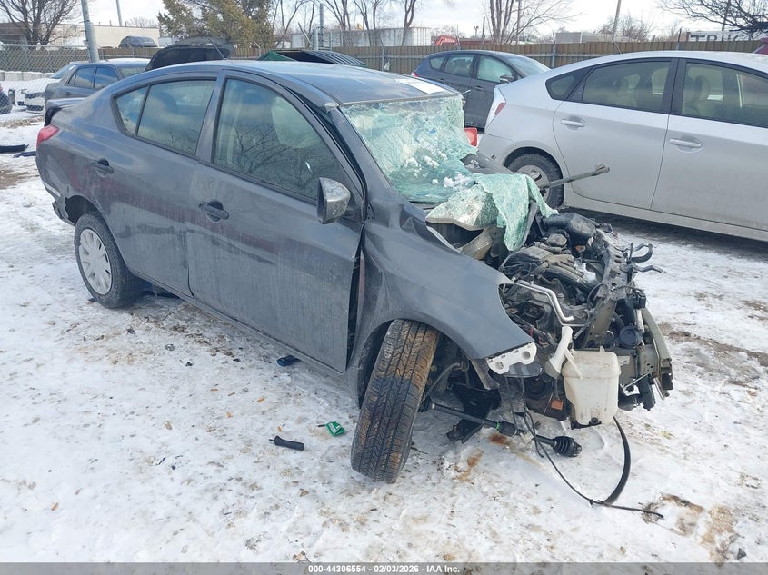 2019 NISSAN VERSA 1.6 S+