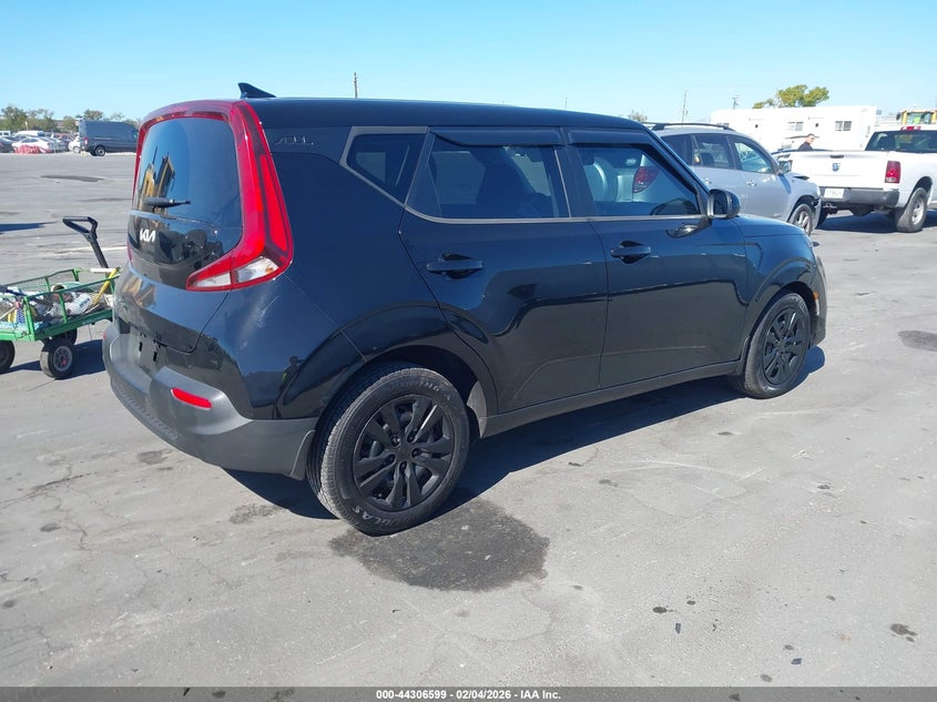 2022 Kia Soul Lx