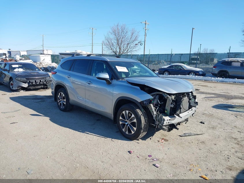 2023 Toyota Highlander Xle