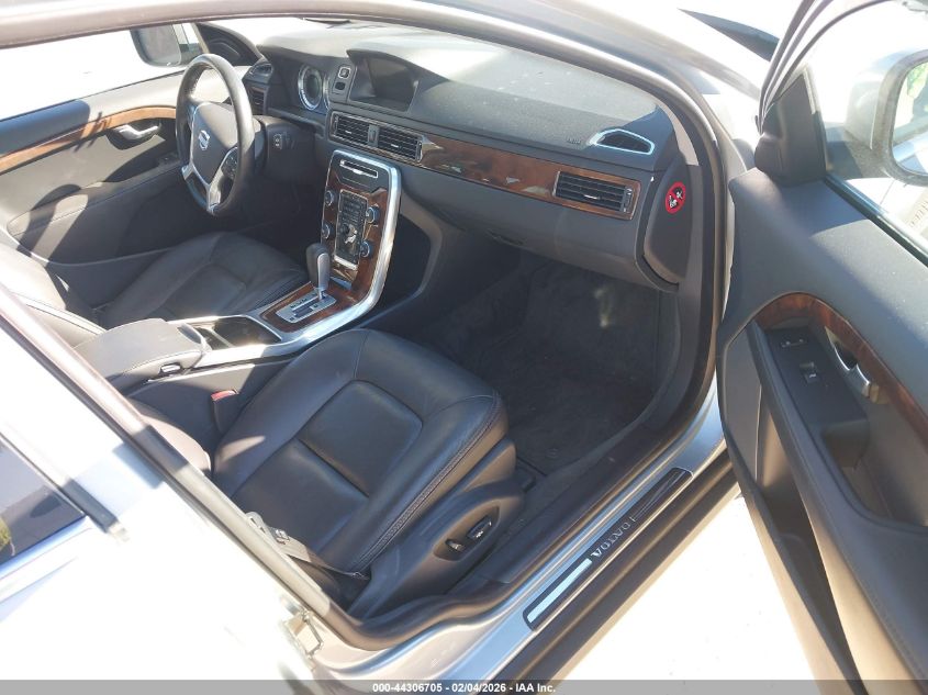 2012 Volvo Xc70 3.2/3.2 Platinum/3.2 Premier/3.2 Premier Plus