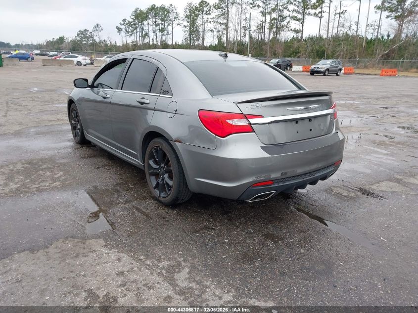 2013 Chrysler 200 Limited