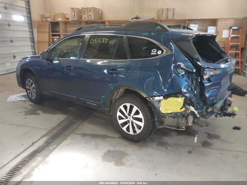 2022 Subaru Outback Premium