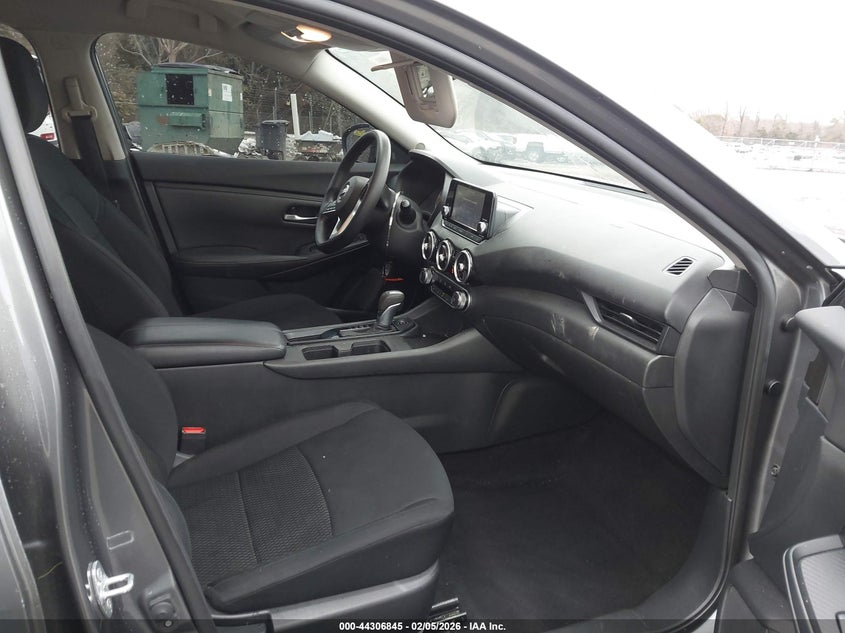 2022 Nissan Sentra S Xtronic Cvt