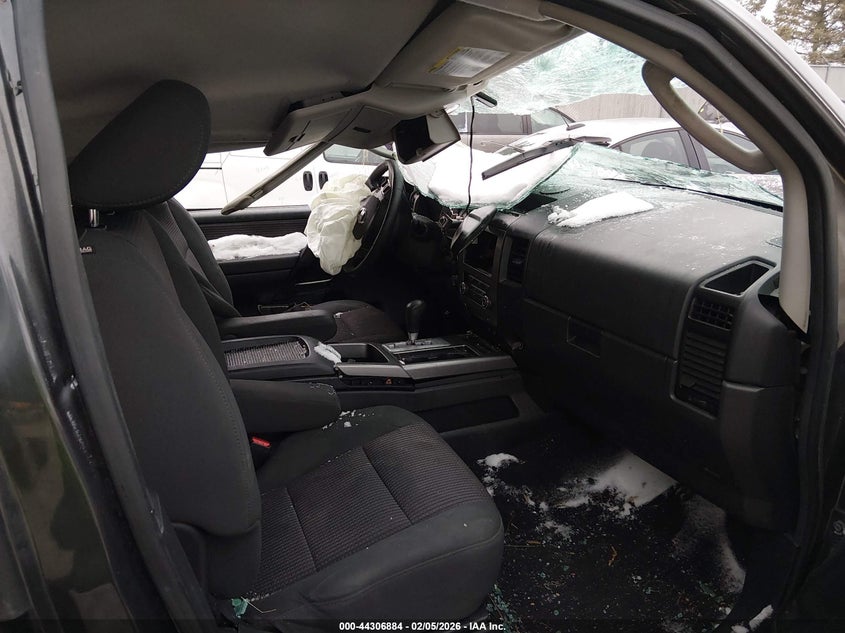 2010 Nissan Titan Se