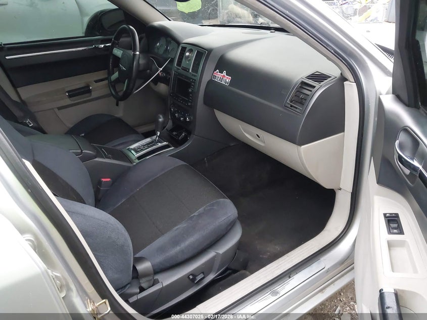 2006 Chrysler 300C Srt8