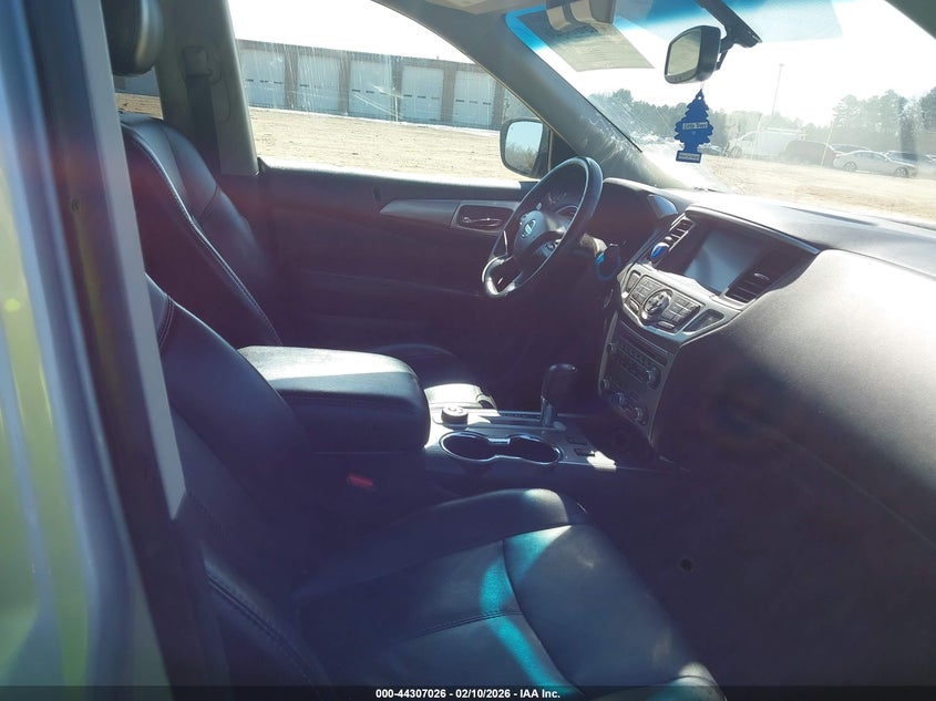 2019 Nissan Pathfinder Sl