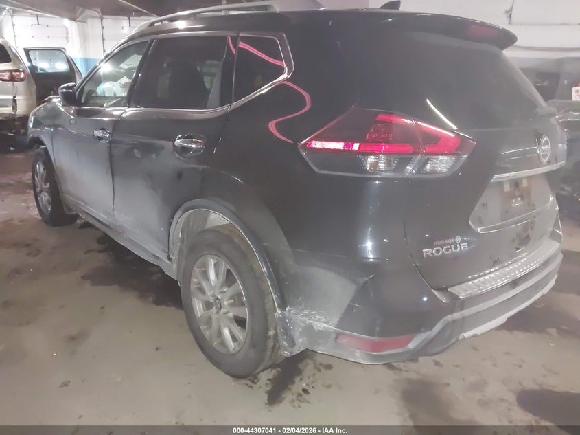 2018 Nissan Rogue Sv