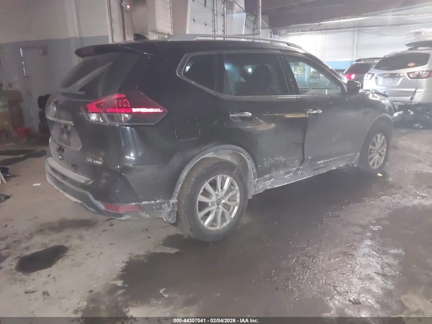 2018 Nissan Rogue Sv