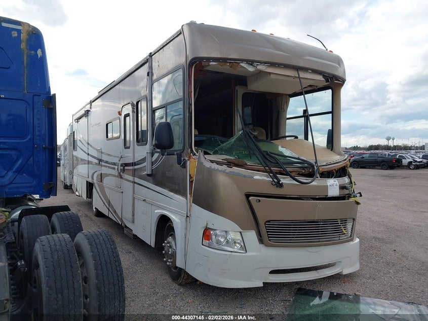 2005 Workhorse Custom Chassis Motorhome Chassis W22